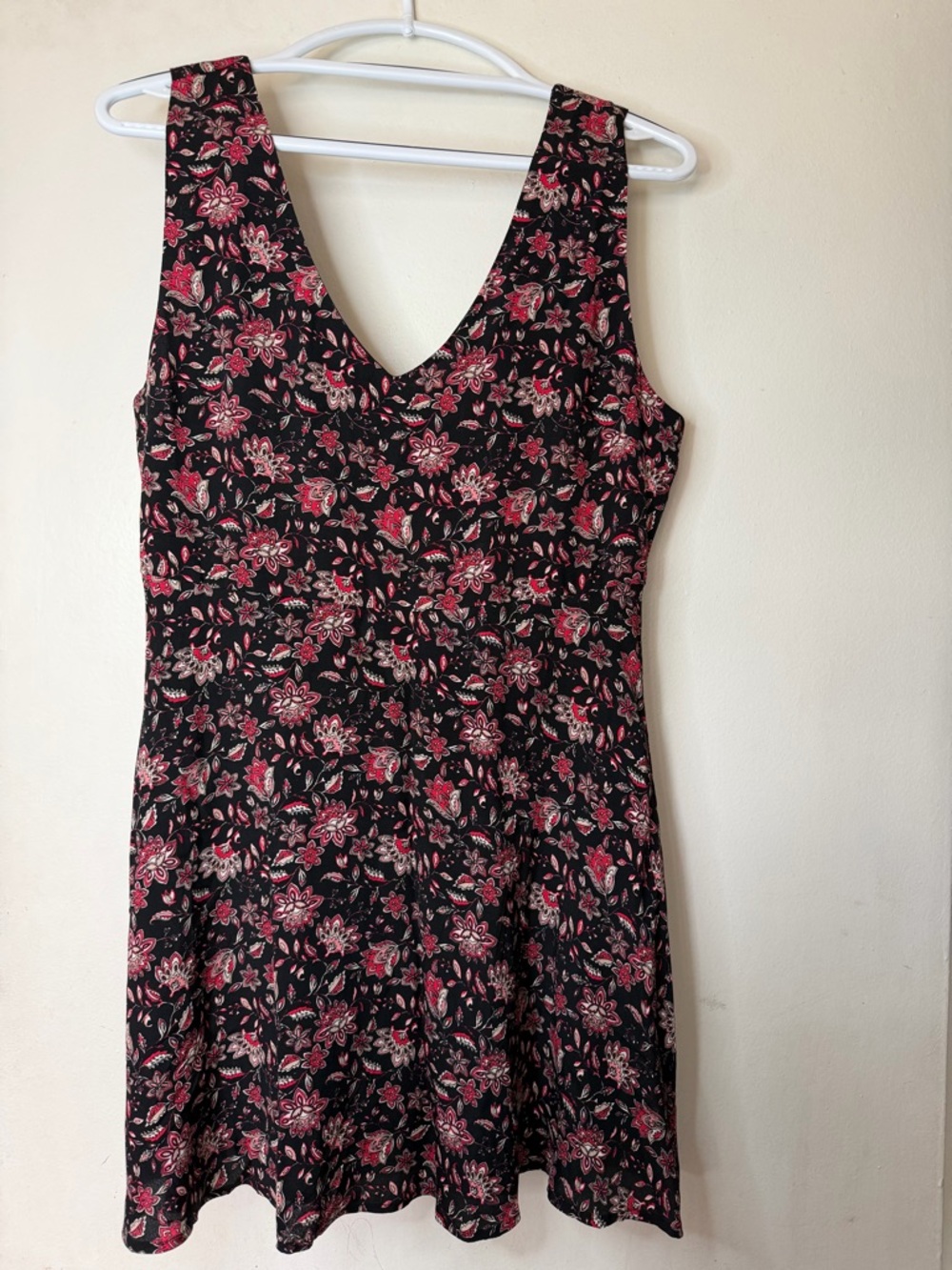 Forever 21 Floral Mini Dress Black Red Fit & Flare Size Large - Picture 2 of 6